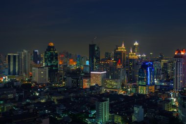 Güzel aydınlatma ile bangkok Tayland kalbinde City scape 