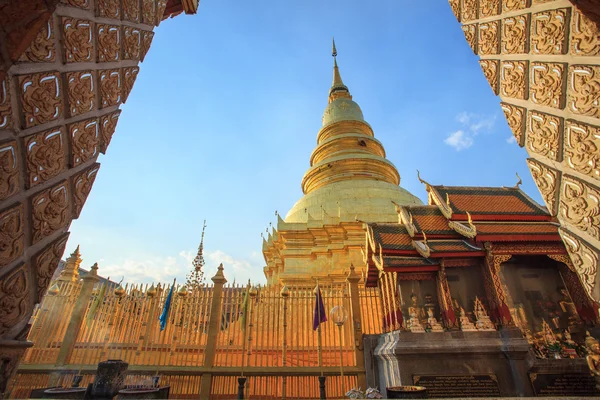 Prathat hariphunchai important religious landmark destination in — Stock Photo, Image