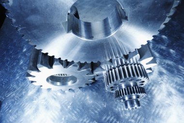 cogwheels ve titanyum ve çelik dişli