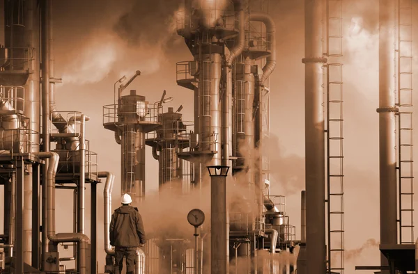 Oil and gas refinery — Stock Photo, Image