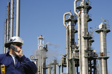 petrol işçisi, rafineri sanayi, duman ve smog