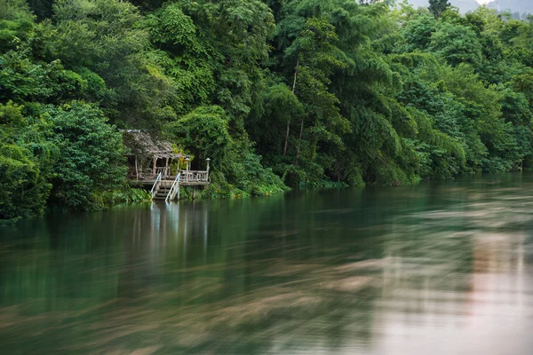 Paisaje del río Kwai al atardecer, Kanchanaburi, Tailandia —  Fotos de Stock