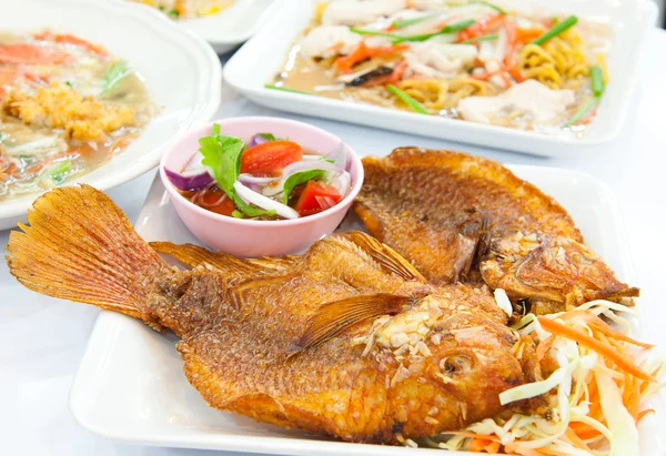 Fried snapper with chili sauce — Stock Photo, Image