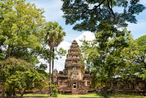 Historic Prasat Hin Phimai Castle at Nakhon Ratchasima, Thailand — Stock Photo, Image