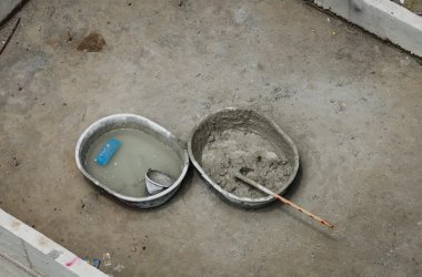 Beton kabın içinde