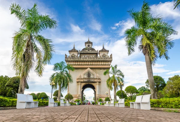 Monumento a Patuxai en Vientiane, Laos — Foto de Stock