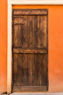 eski ahşap kapı