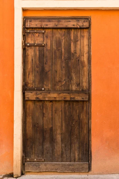 Porta de madeira velha — Fotografia de Stock