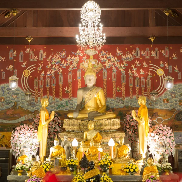 Stone  buddha statue  in the temple — Stock Photo, Image