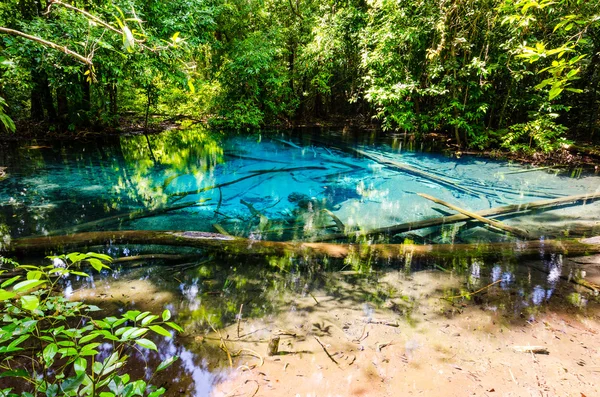 Sa nam phut nationalparken i thailand — Stockfoto