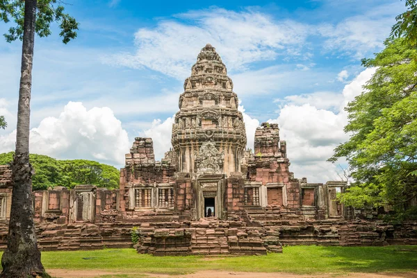 Historiska prasat hin phimai slottet i nakhon ratchasima provinsen, — Stockfoto