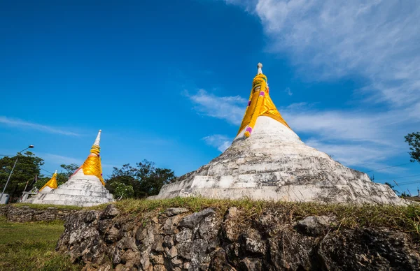 Dan-Chedi di-Sam-ong, drie pagodes in Kanchanaburi, Thailand — Stockfoto