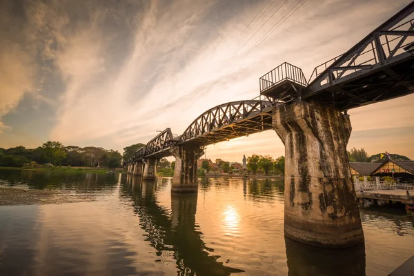 The death railway bridge over Kwai river — Stock Photo, Image