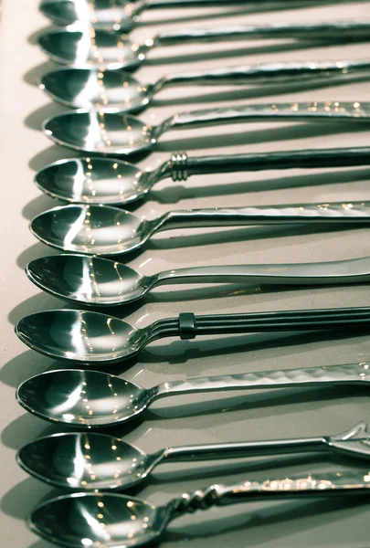 Juego de cubiertos con tenedor, cuchillo y cuchara — Foto de Stock