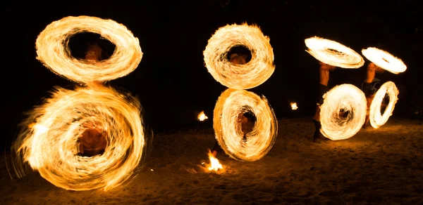 Amazing Fire Show at night on samet Island, Thailand — Stock Photo, Image