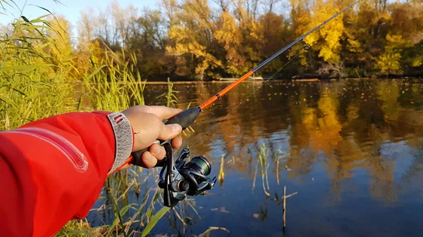 Fiske Efter Spinnfiske Älven — Stockfoto