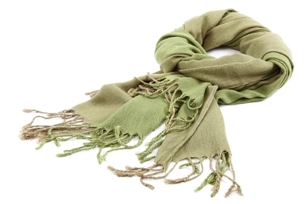 Grüner Schal mit Quasten auf weißem Hintergrund. — Stockfoto
