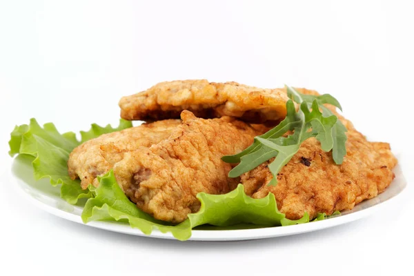 Filetes de carne asada sobre fondo blanco . — Foto de Stock