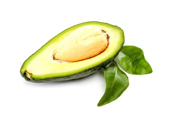 Verse avocado 's op witte achtergrond. — Stockfoto