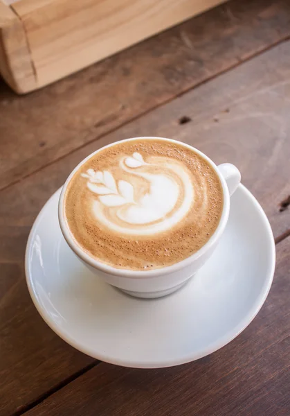 Swan latte art coffee on top wood table — Stock Photo, Image