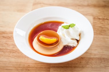 cappucino ahşap masa kahve