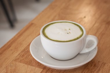 Sıcak yeşil çay kahve