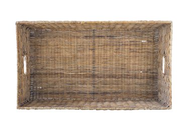 Rattan sepeti beyaz arkaplanda izole edildi