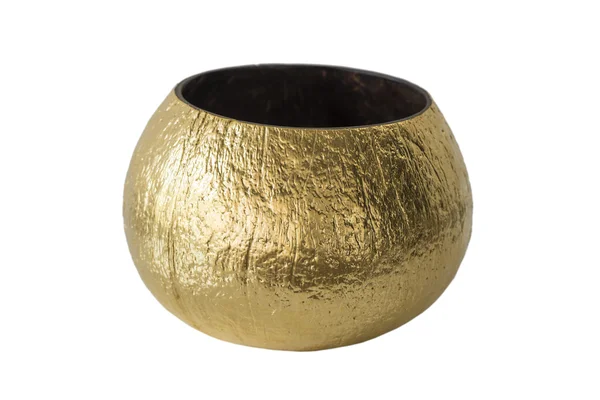 Tigela de coco dourado isolado no fundo branco — Fotografia de Stock