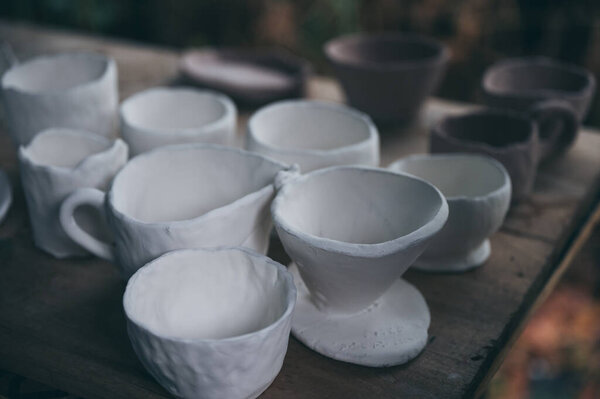 процесс керамической глины горшок, ручной работы, чтобы сделать керамику из глины