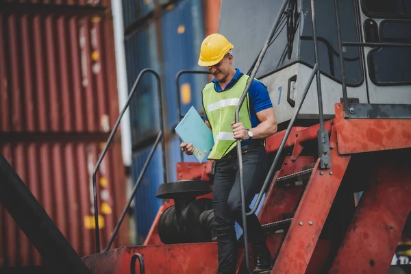 Executivo Negócios Visitando Planta Industrial Armazém Para Negócios Transporte Internacional — Fotografia de Stock