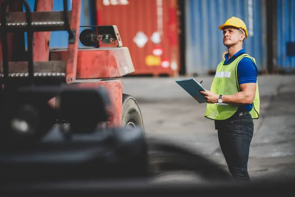 Executivo Negócios Visitando Planta Industrial Armazém Para Negócios Transporte Internacional — Fotografia de Stock