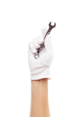 İzole elinde anahtarı