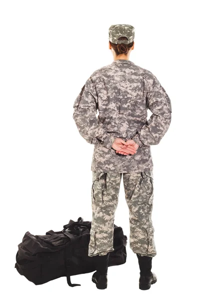 Askeri üniformalı asker