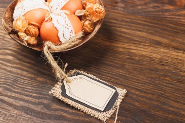 Paskalya yumurtaları kase