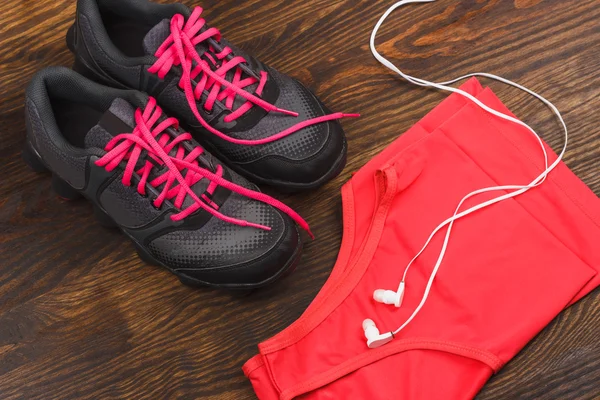 Sneakers, t-shirt and headphones — Stock Photo, Image