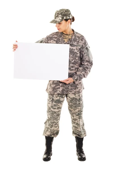 Soldat i militär uniform — Stockfoto