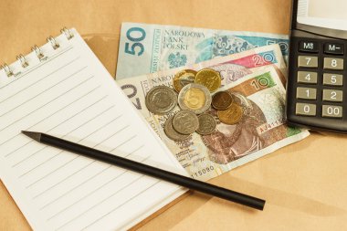 Görüntü para ve bir hesap makinesi, ev bütçe