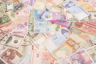 Dünyanın dört bir yanından gelen, banknot