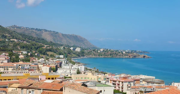 Panorámás Kilátás Cefalu Városképre Mediterrán Tengerrel Szicília Sziget Olaszország — Stock Fotó