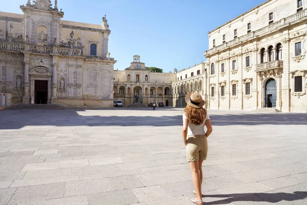 Cultural Tour Italy Full Length Young Pleasant Tourist Woman Baroque — Stok fotoğraf