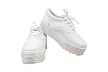 Çift spor ayakkabı, beyaz renk arka plan izole.