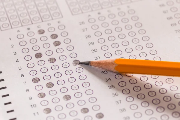 Sınav Karbon kağıdı Bilgisayarım sayfası ve kalem