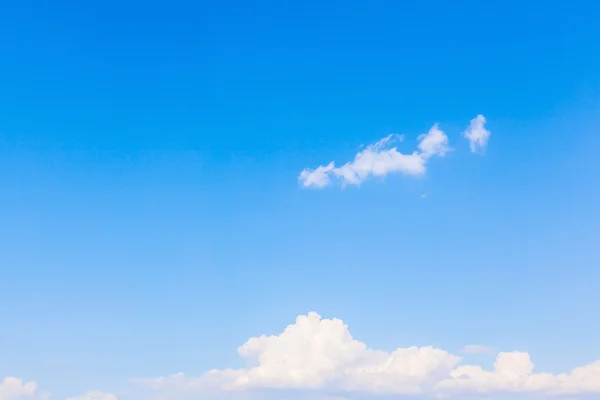 青空雲の背景 — ストック写真