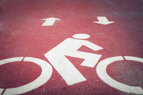 自行车车道或路径，在沥青路面上的图标符号 — 图库照片