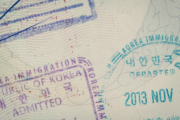 Sello admitido de Corea Visa para el concepto de viaje de inmigración —  Fotos de Stock
