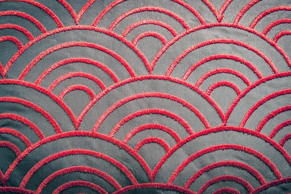 Color rojo, textura del patrón de curva de hilo sobre fondo textil —  Fotos de Stock