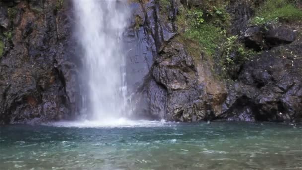 Название водопада "Namtok Chokkadin" at Thong Pha Phum National Park, Kanchanaburi province, Thailand, camera locked shot — стоковое видео