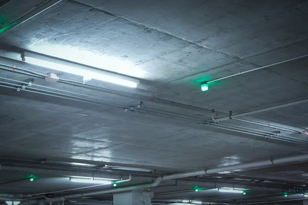 Sinal de luz de estacionamento, informe o resto do parque de estacionamento instalado em — Fotografia de Stock