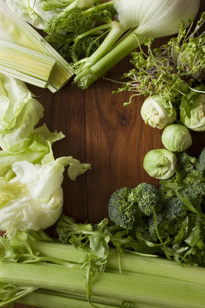 新鮮な緑と白の野菜 — ストック写真