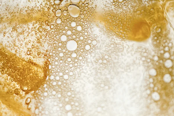 Gouden bier bubbels — Stockfoto